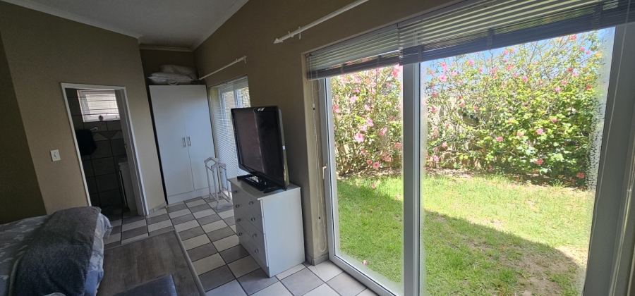 2 Bedroom Property for Sale in Myburgh Park Western Cape